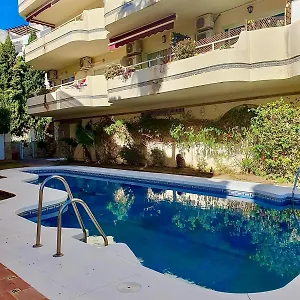 https://apt-apartamento-con-vistas-urb-mijas-golf.1costadelsol.com